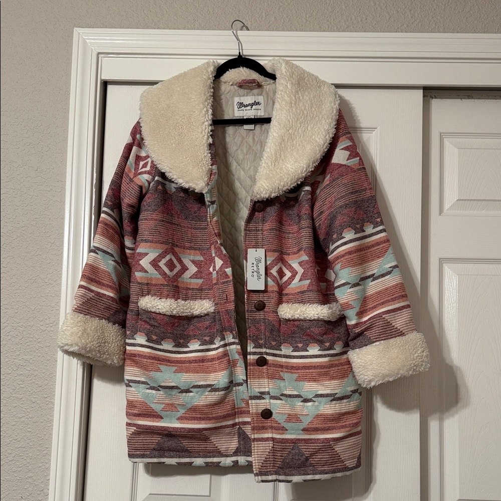 Wrangler Women's Multicolor Sherpa Jacket